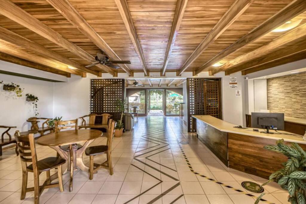 Lovely Condo Manuel Antonio Exterior photo