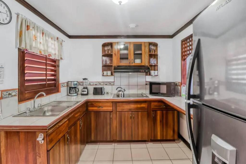 Lovely Condo Manuel Antonio Exterior photo