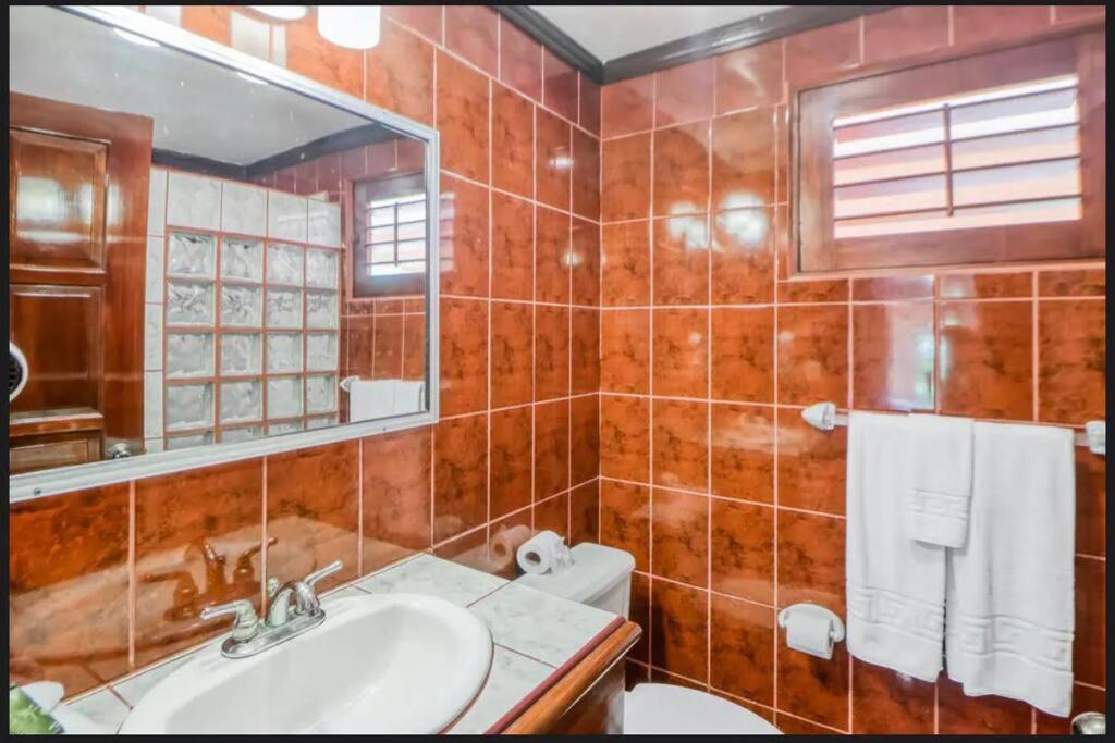 Lovely Condo Manuel Antonio Exterior photo